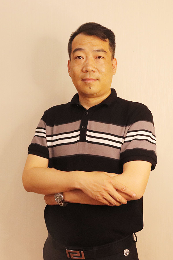 凤翔冯少坤 本科学历,毕业于陕西师范大学