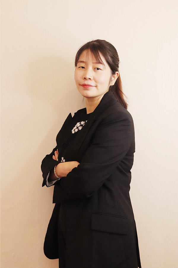 凤翔吕瑶 本科学历,毕业于陕西师范大学